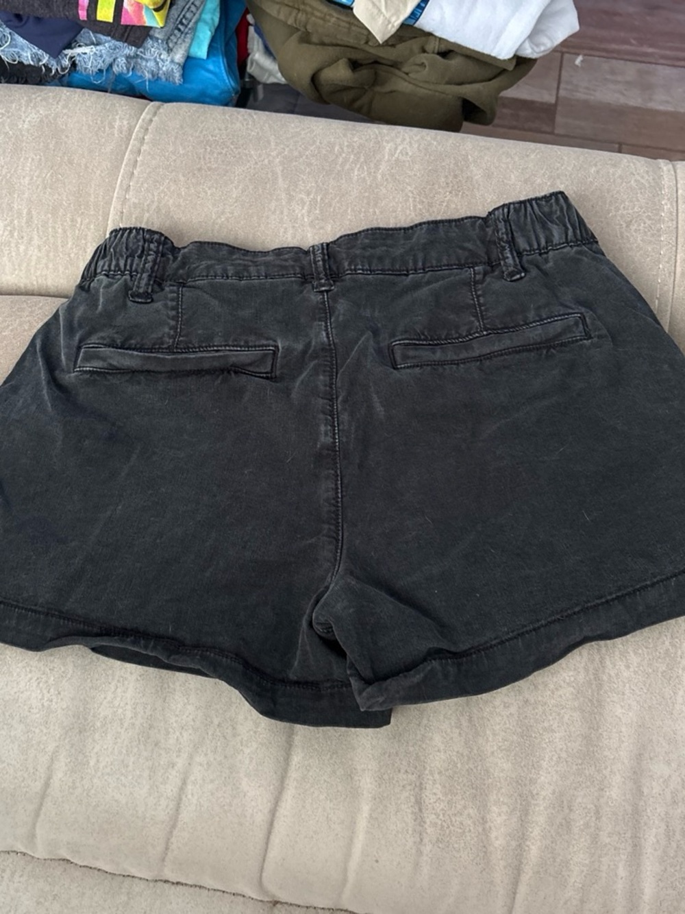 American Eagle Outfitters Black High-Waist Casual Shorts